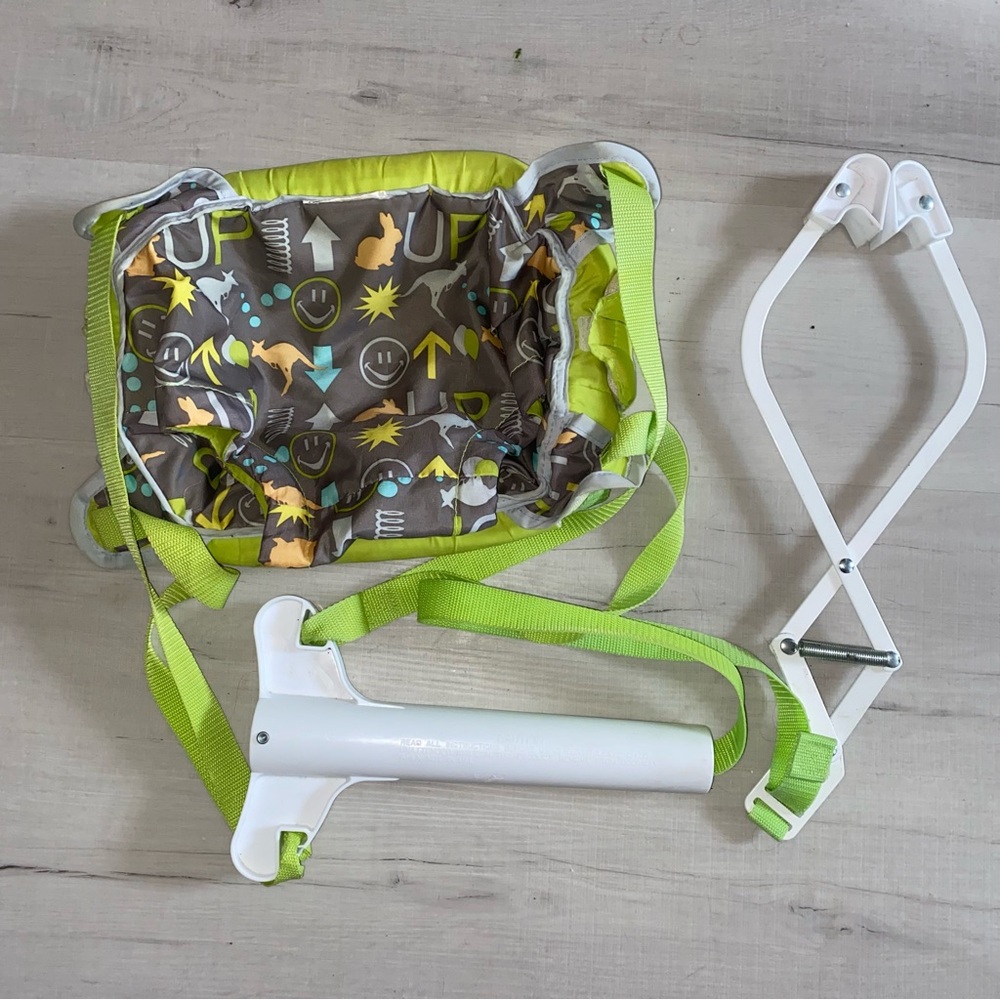Evenflo Exersaucer Door Jumper, Bounce Chair, Easy-to-use Clamp